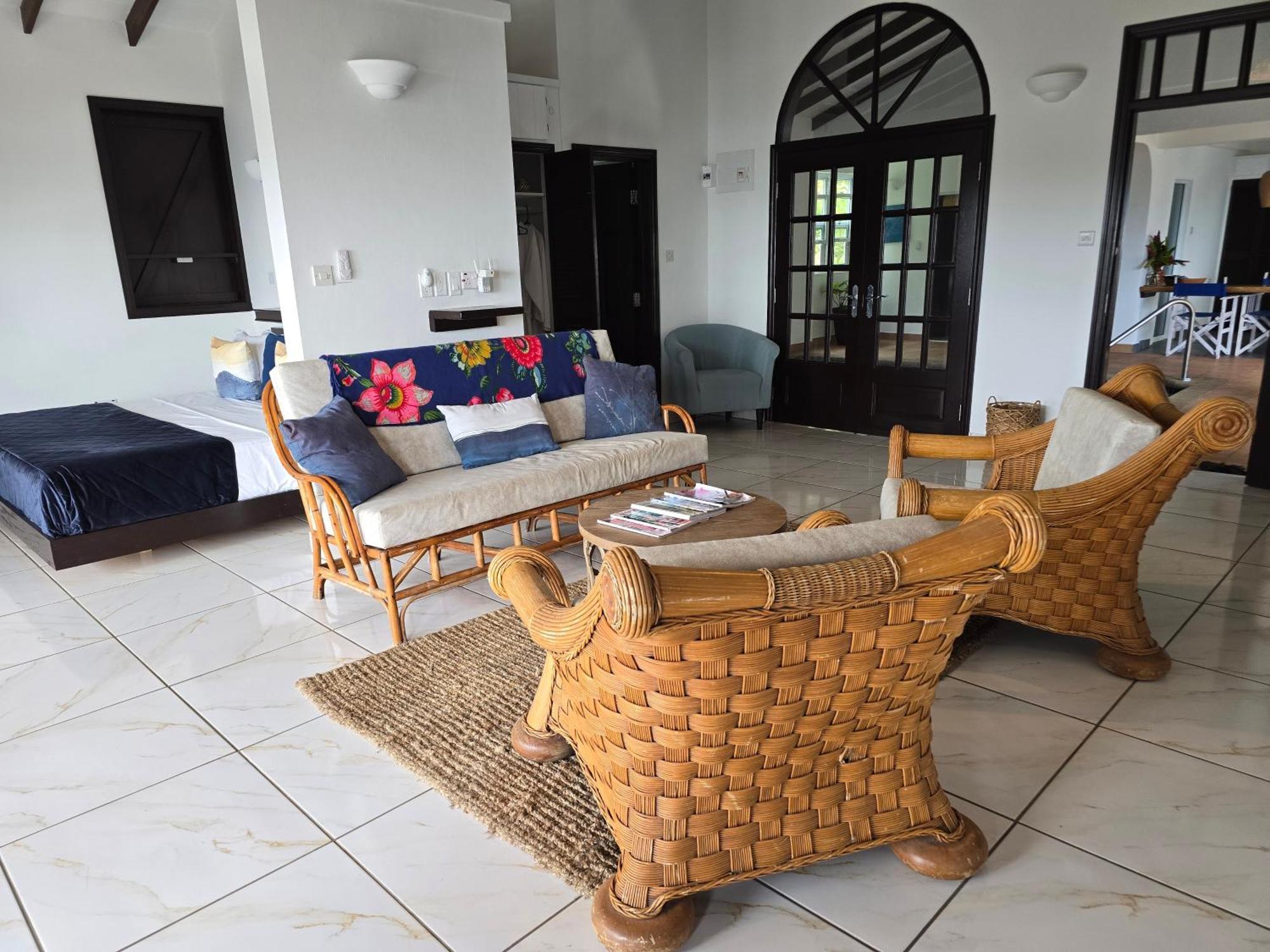 Hodges Bay House Apartman Calibishie Kültér fotó