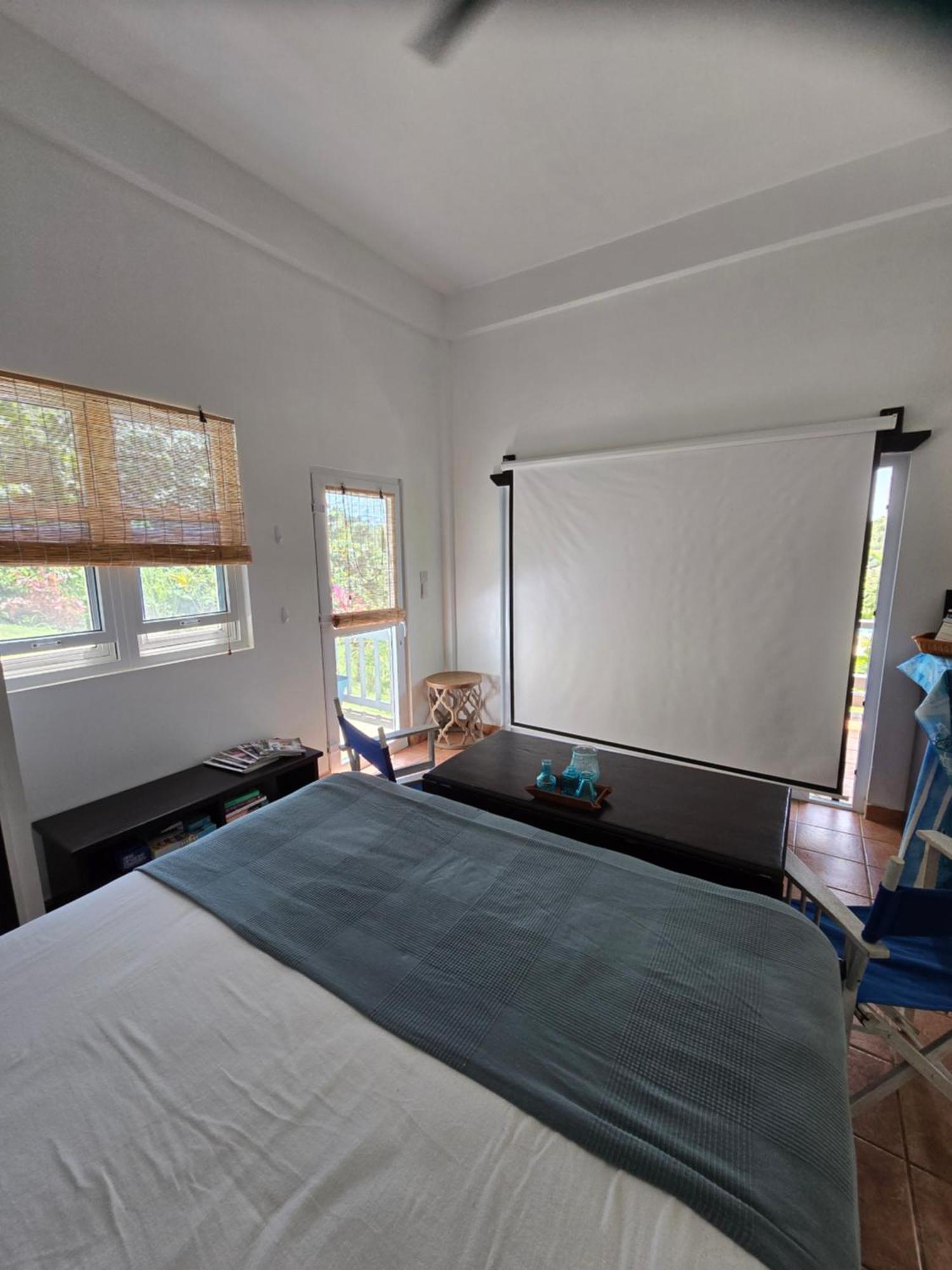 Hodges Bay House Apartman Calibishie Kültér fotó